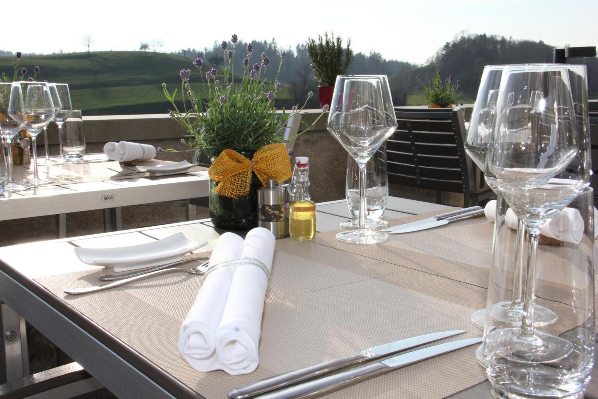 Hotel & Restaurant Schloss Schwandegg Oberstammheim Buitenkant foto